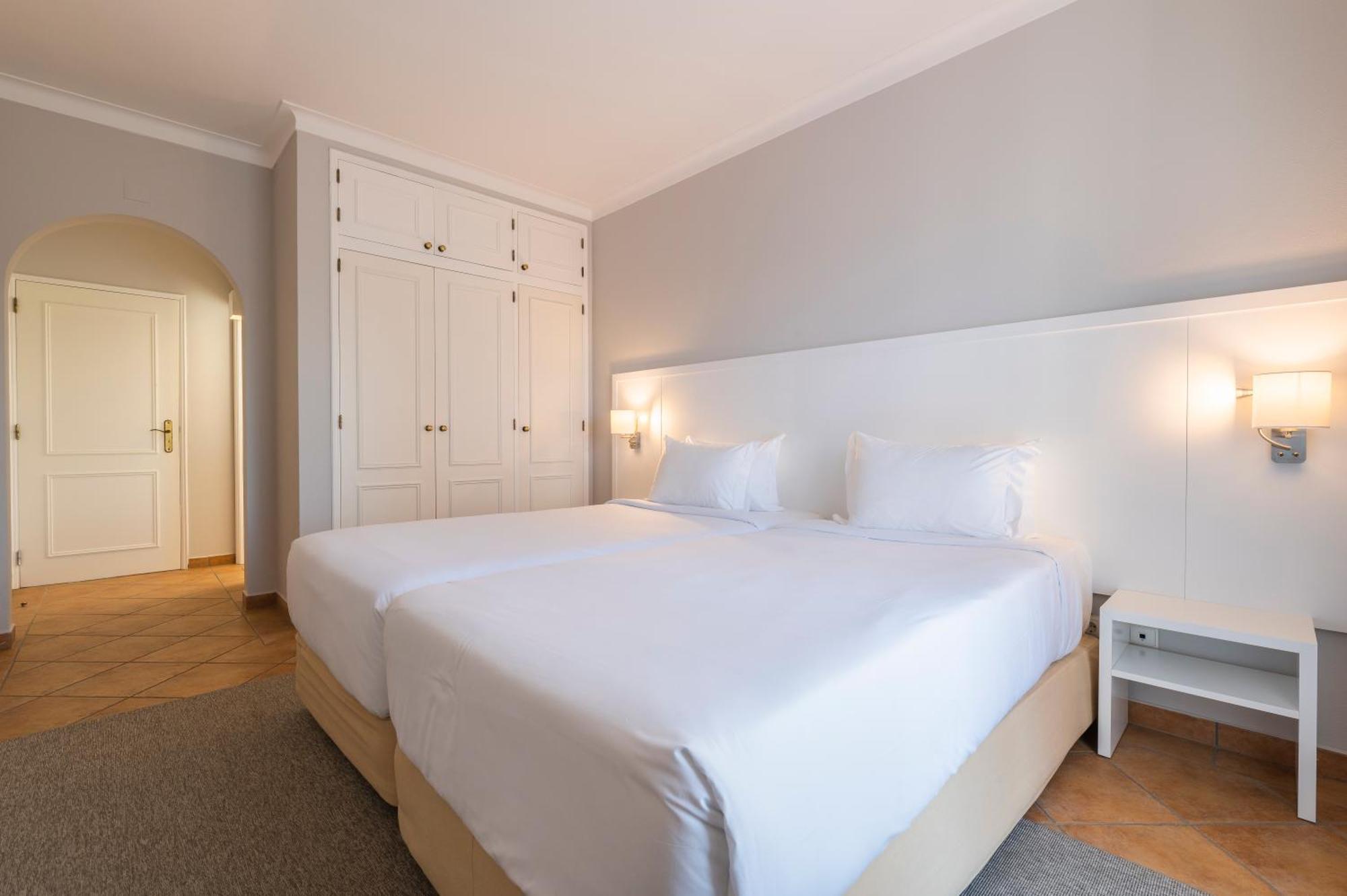 Vale D'El Rei Hotel & Villas كارفويرو الغرفة الصورة